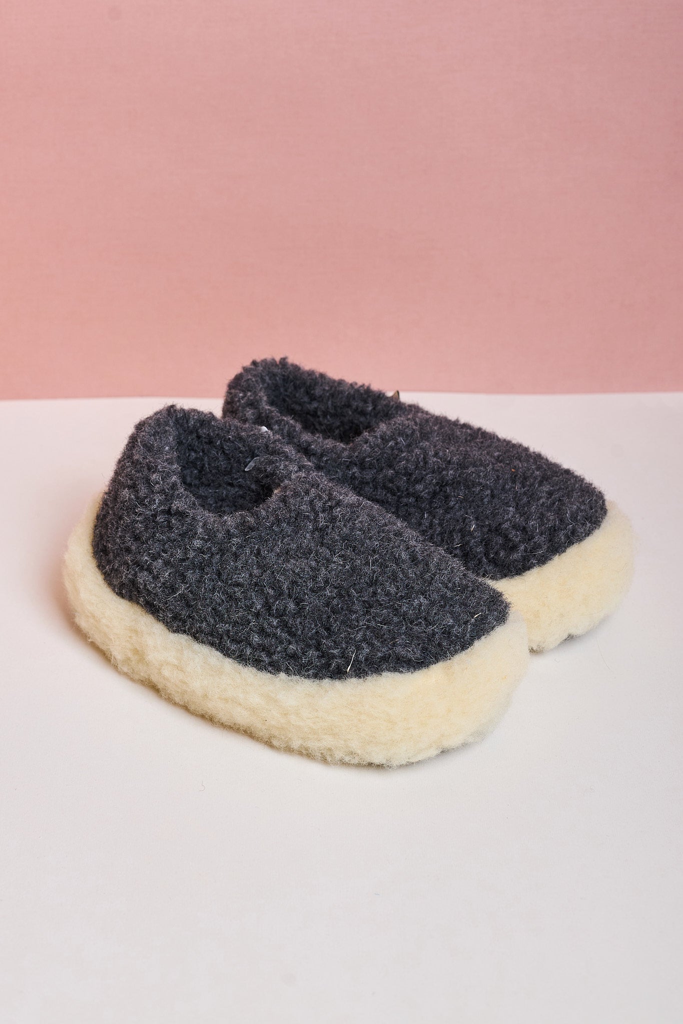 Short Wool Slippers - Graphite