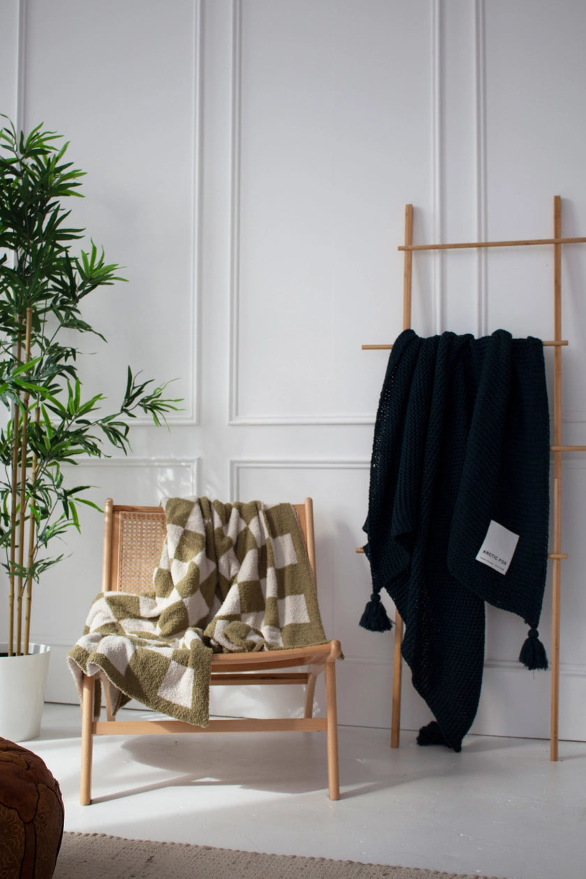 The Teddy Throw - 100% Recycled - Khaki Checkered