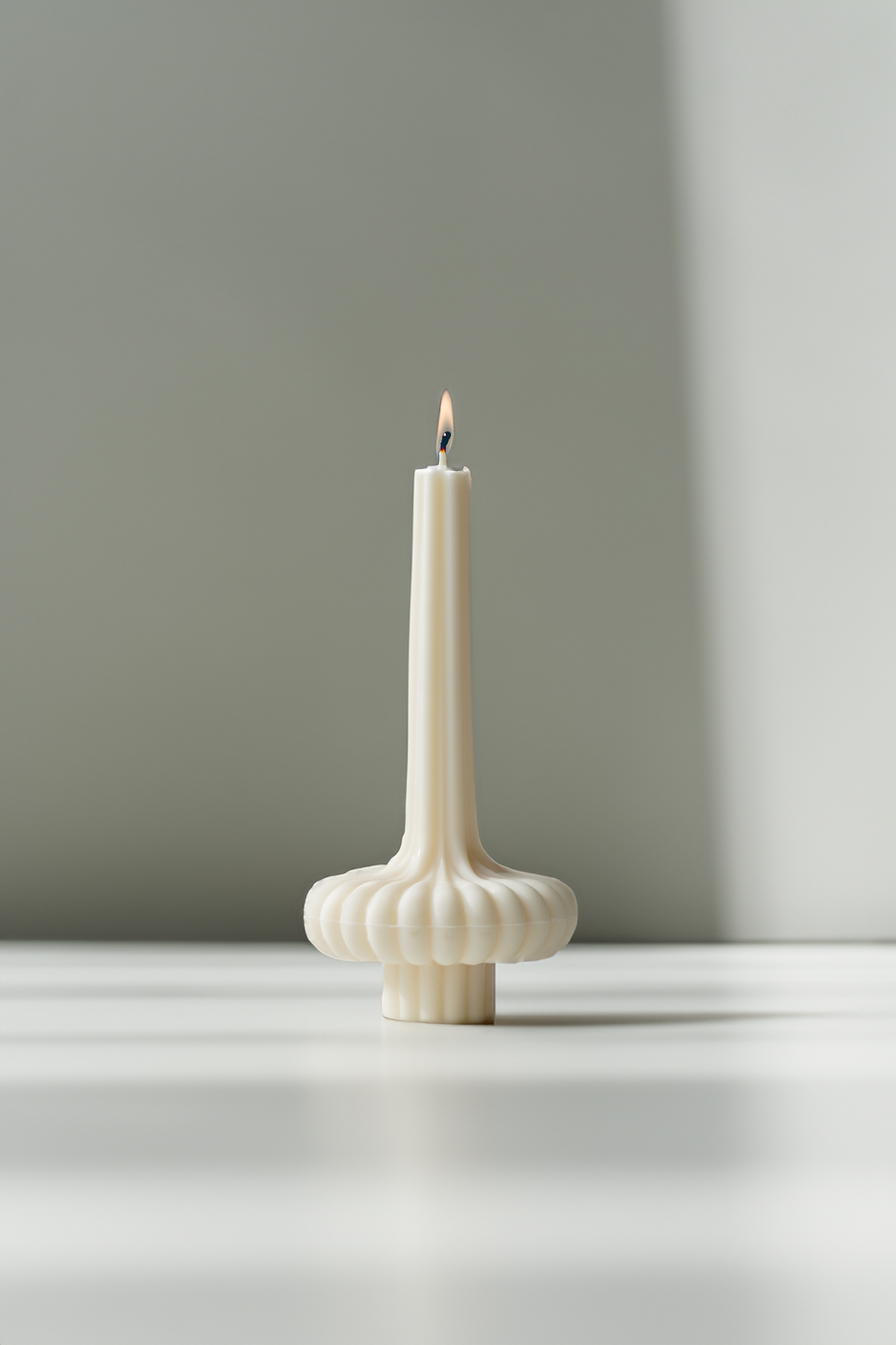Aurelia Candle