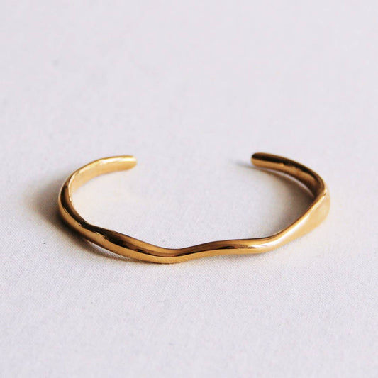 Wavy Bangle - Gold