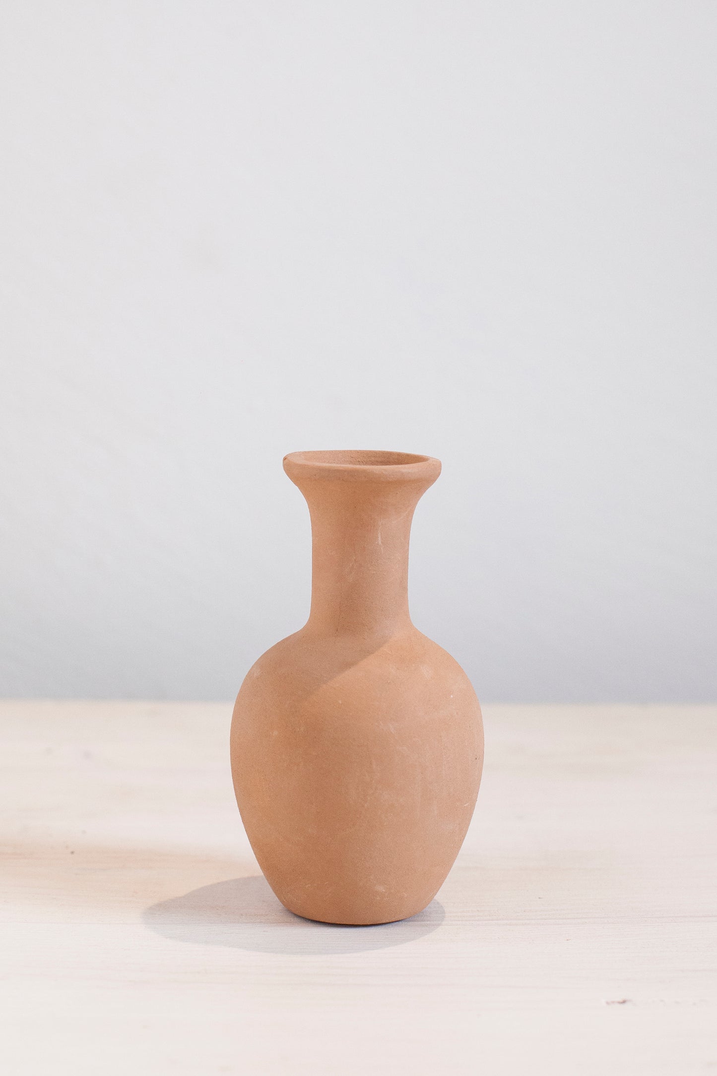 Mini-Terrakotta-Vase