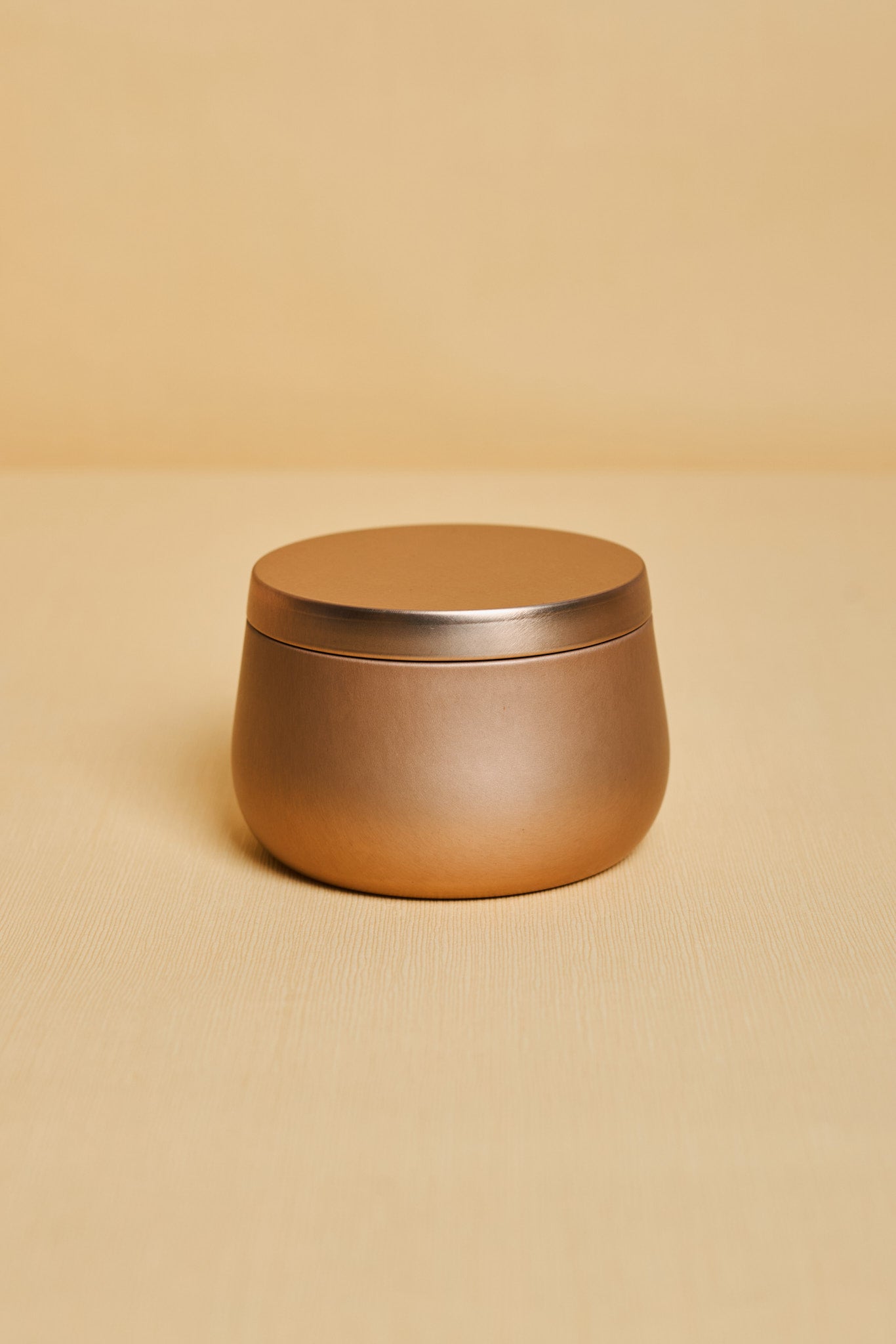 Milky Caramel Scented Candle