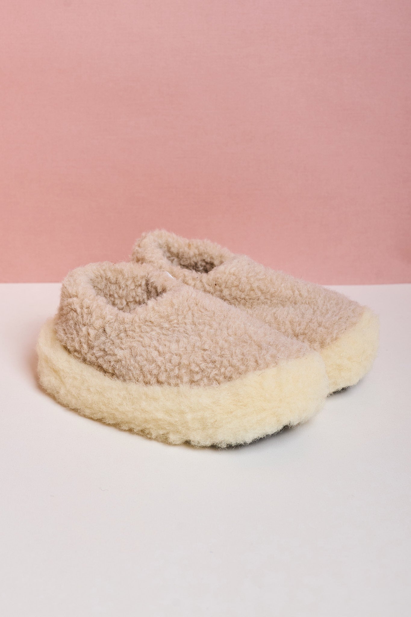 Short Wool Slippers - Beige